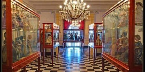 Exposició 'Nines Lola Anglada'