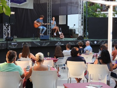 cloenda festival Dona .jpeg