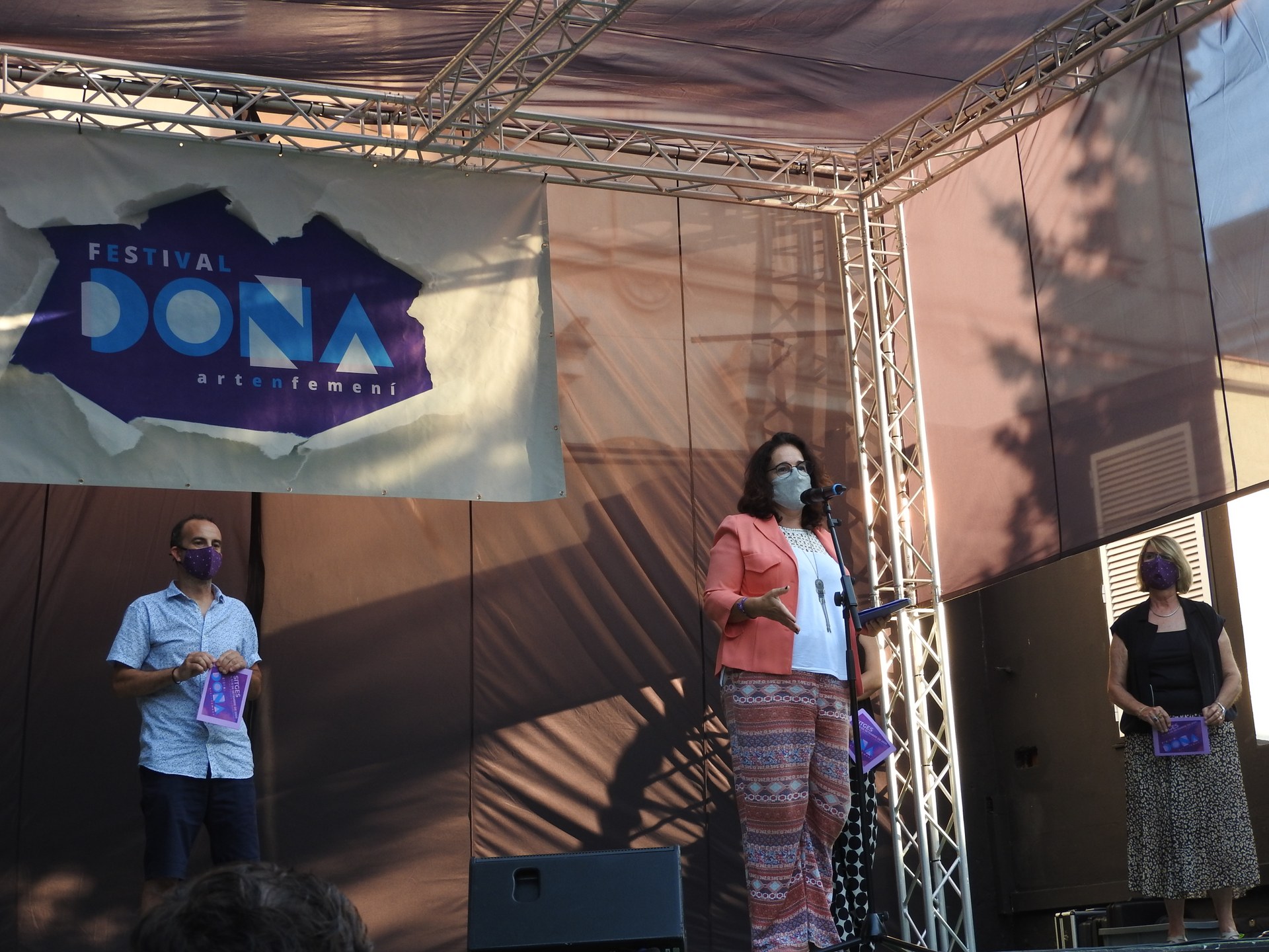 Es presenta el cartell de la segona edició del Festival Dona -Art en Femení