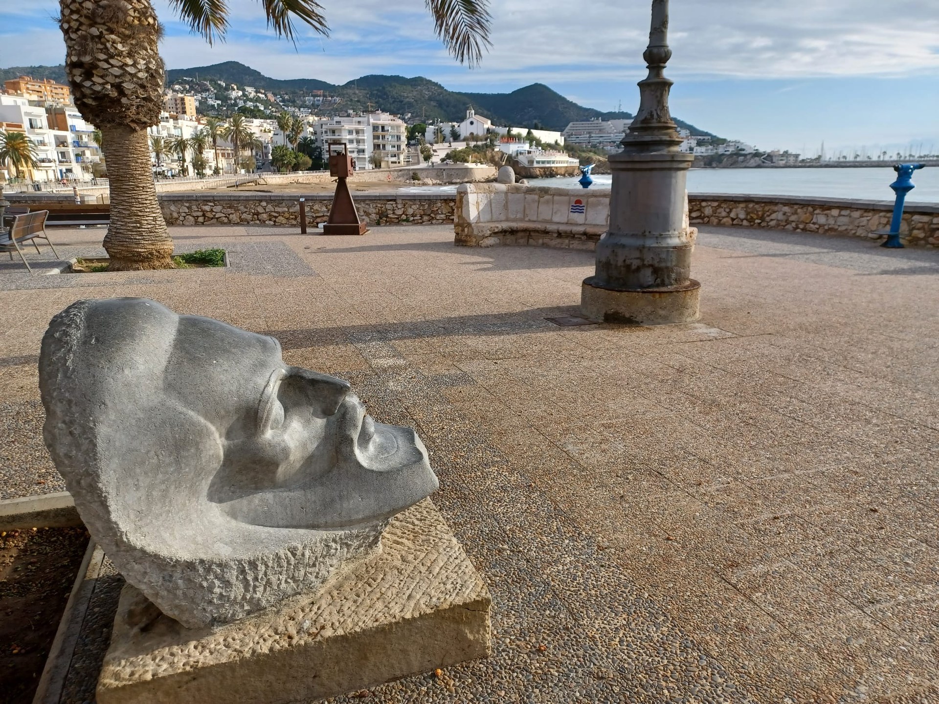 Es restaura l’escultura ‘Cap de Crist’ de Josep Cañas
