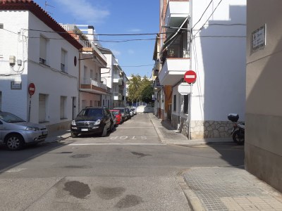 Carrer d'Arcadi Mas i Fondevila amb Carrer de Felip Massó.jpeg