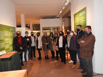 Inauguració Exposició Un passeig per la història d'El Retiro- regidors Corporació.jpeg