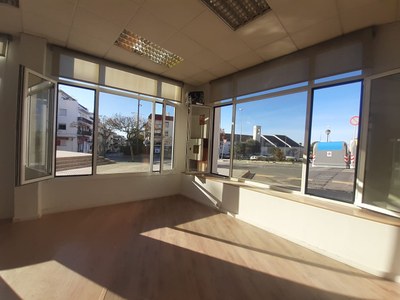 Biblioteca JRR (imatge interior).jpeg