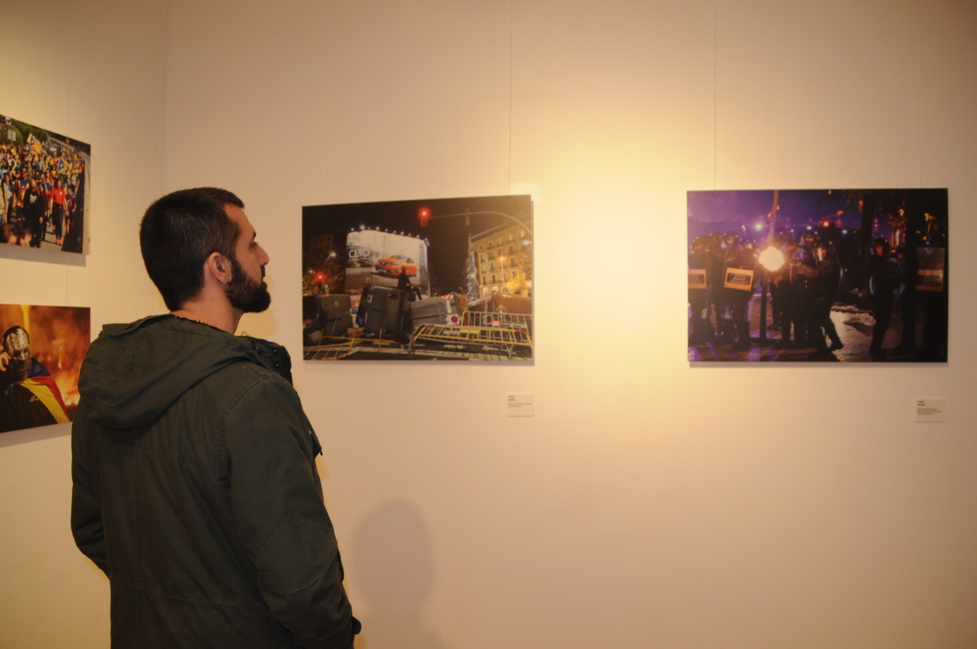 El fotoperiodista Jordi Borràs exhibeix la mostra 'El dia que vam dir prou' al Centre Cultural Miramar