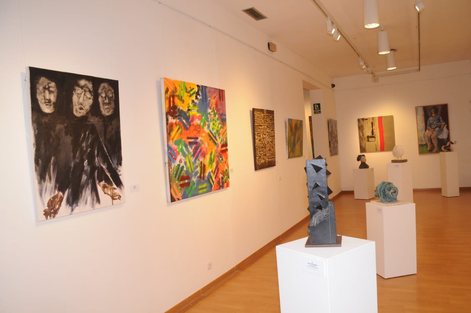 Exposició al Centre Cultural Miramar amb les obres de l'últim concurs