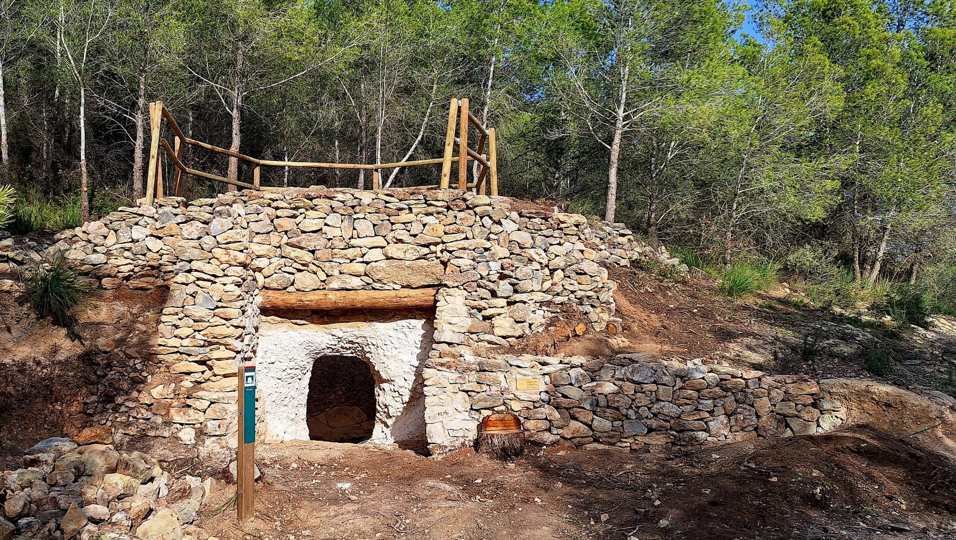 S’inaugura la rehabilitació del forn de calç del Mas Maiol