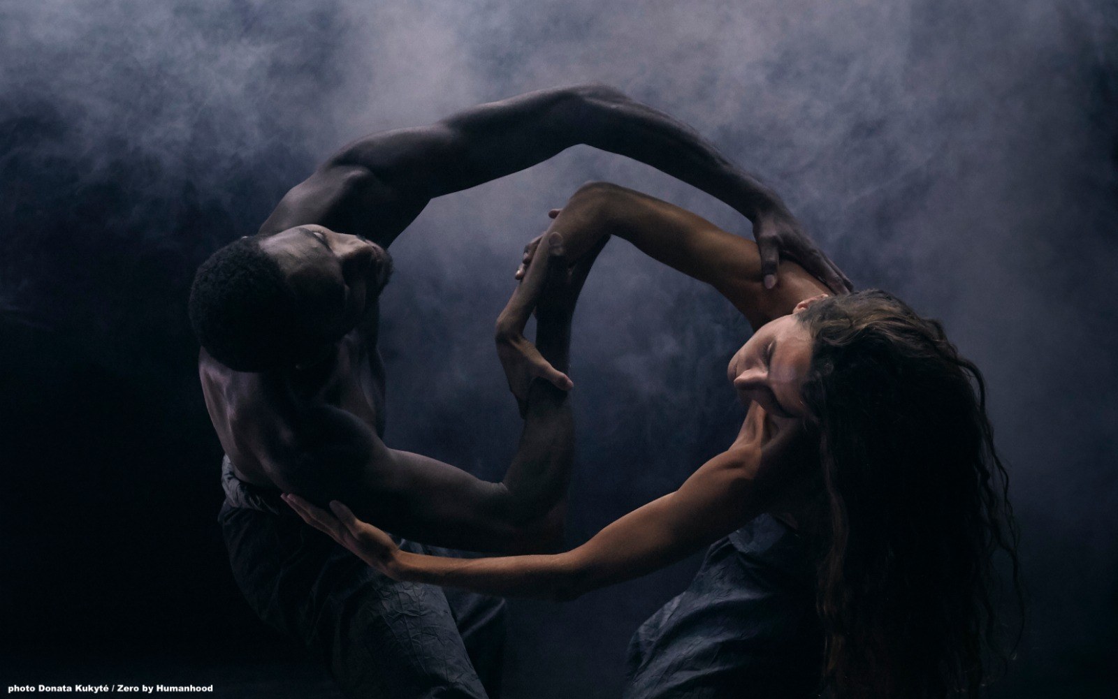 Sitges manté l’aposta per la programació cultural i presenta divendres l’espectacle de dansa contemporània ‘Zero’ de Júlia Robert i Rudi Cole