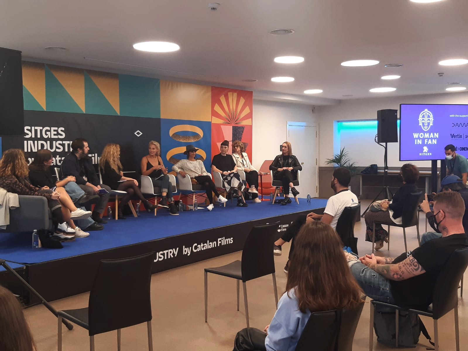 Sitges presenta la iniciativa WomanInFan en un dia marcat per l’estrena mundial de Visitante