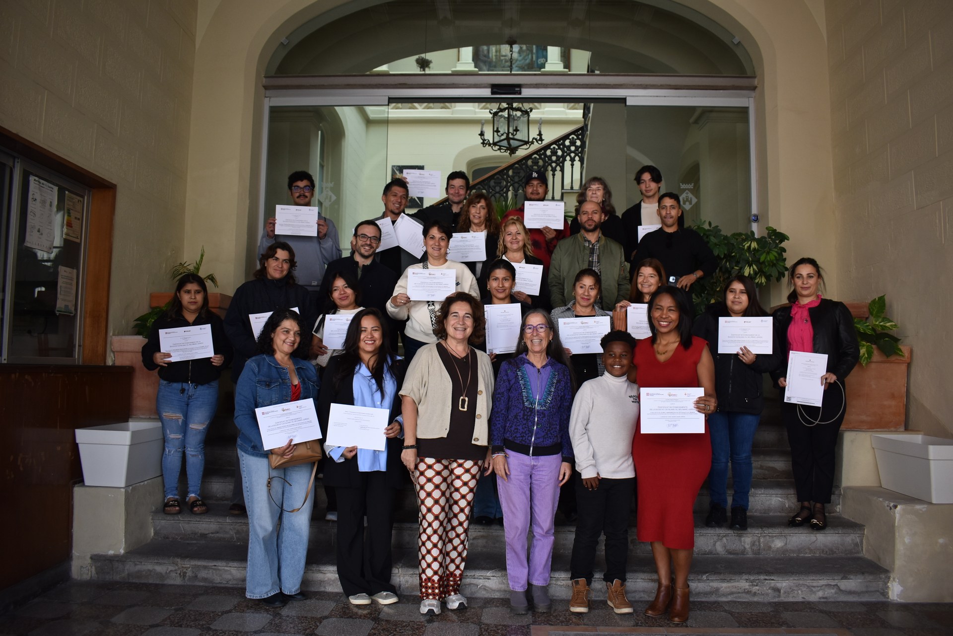 L’Ajuntament lliura el Certificat “Implica’t a Sitges!” a una vintena de persones nouvingudes