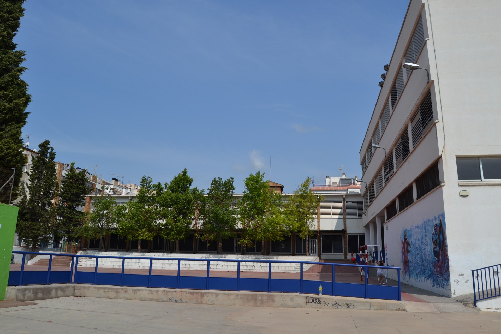Imatge de recurs del pati de l'escola Barrachina