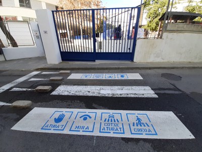 Escola Esteve Barrachina- pictograma- pas vianant.jpeg