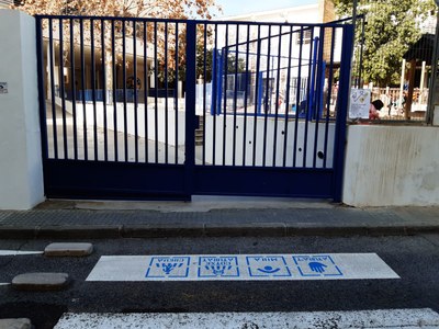 Escola Esteve Barrachina- pictograma-pla mig.jpeg