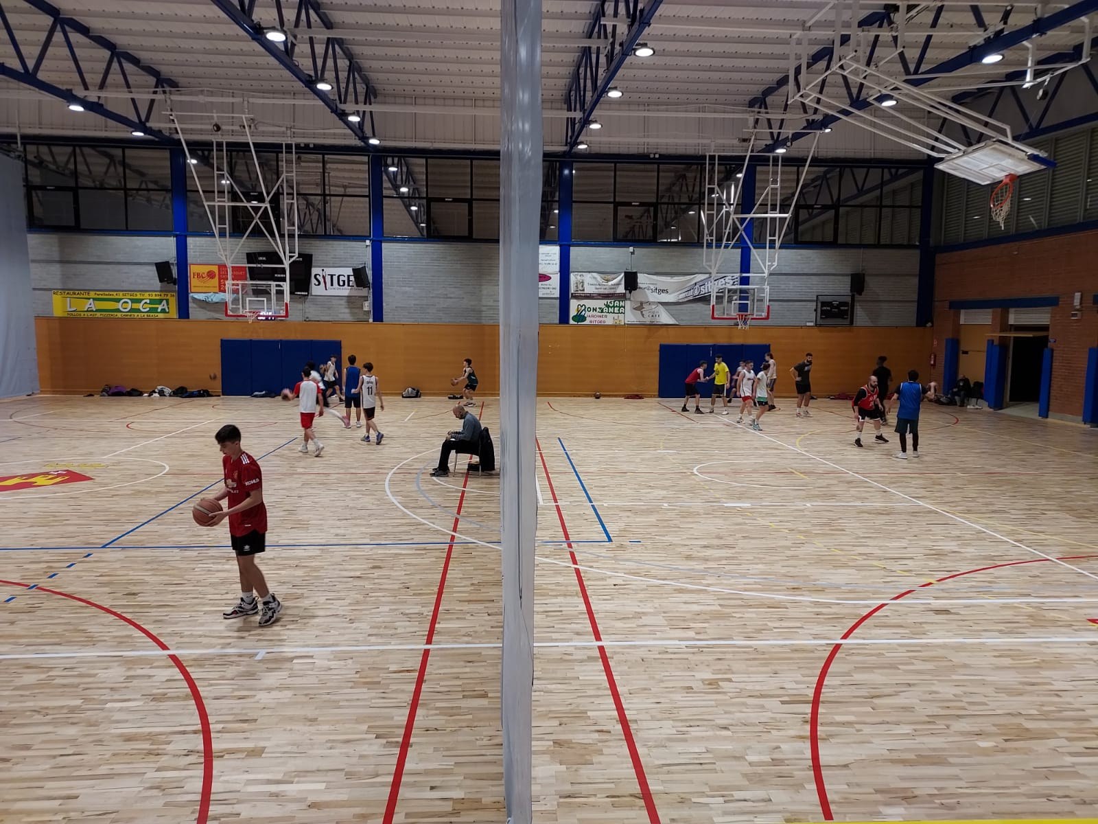 El remodelat pavelló de Pins Vens 2  ja està a disposició dels clubs