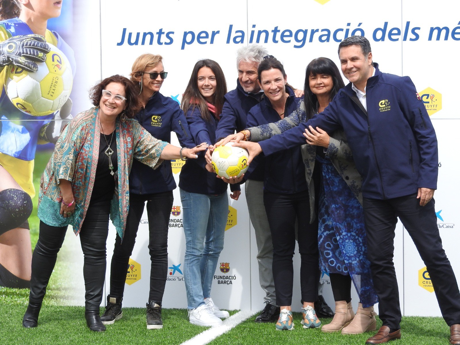 Sitges estrena la Cruyff Court, apadrinada per la futbolista ribetana Aitana Bonmatí