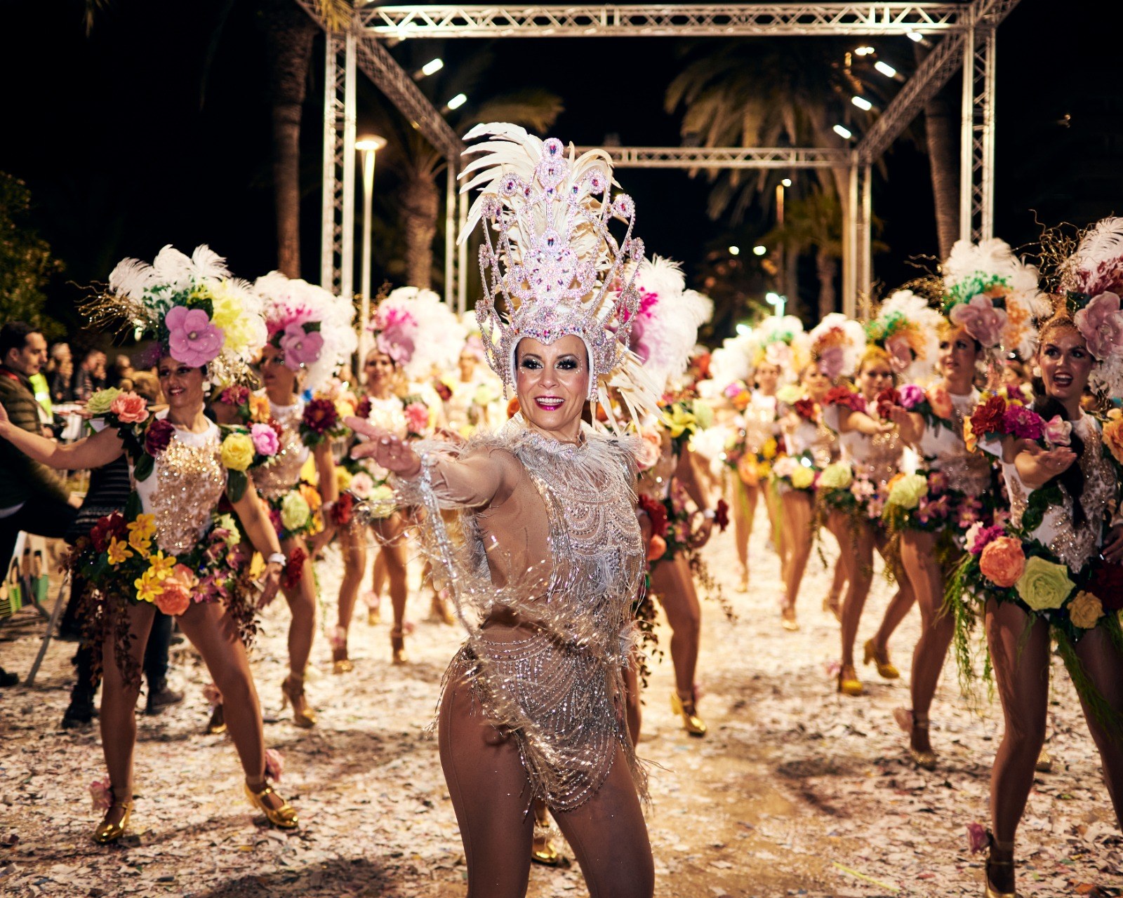 Sitges celebra la primera de les grans cites més multitudinàries del Carnaval