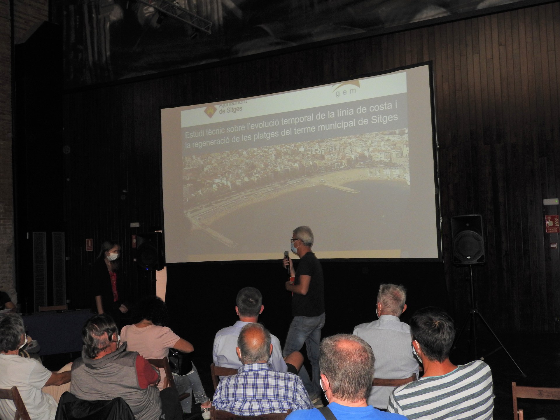 L’Ajuntament presenta dos estudis sobre el fons marí i les platges de Sitges