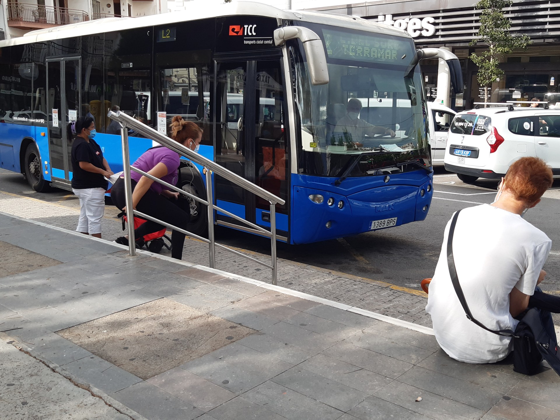 El bus urbà de la L2 canvia el recorregut diumenge, per la Mitja Marató de Sitges