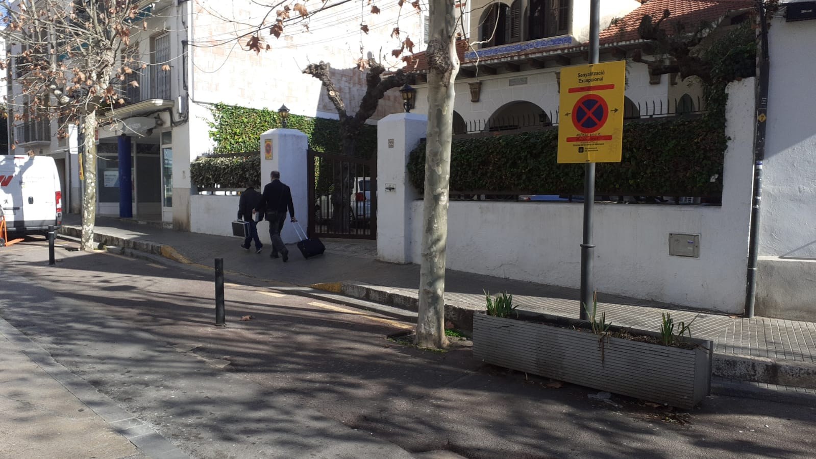 El carrer de la Bassa Rodona s’asfalta de nou entre dilluns i dijous vinent