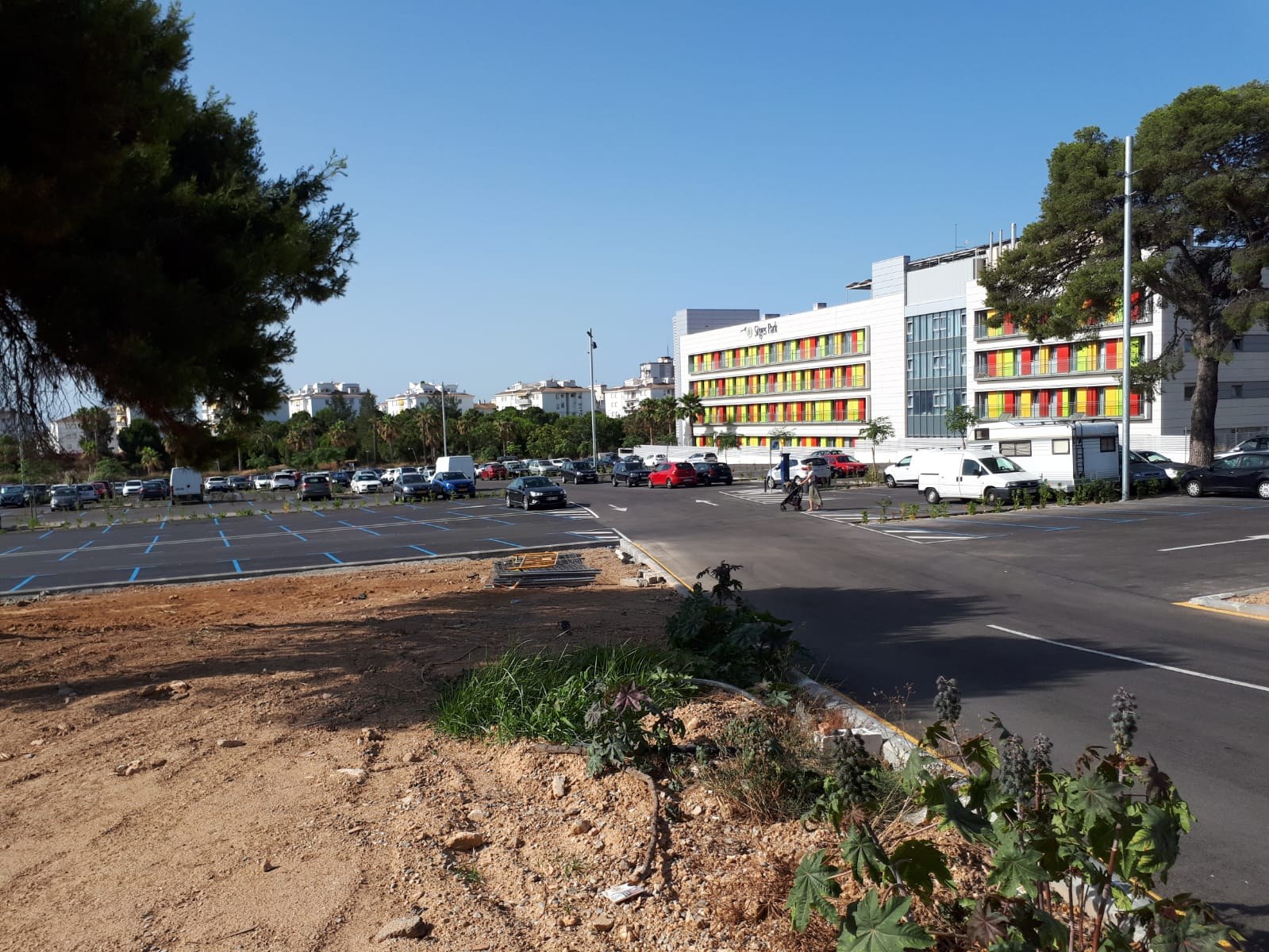 Finalitzen les obres de l'aparcament exterior de Can Robert