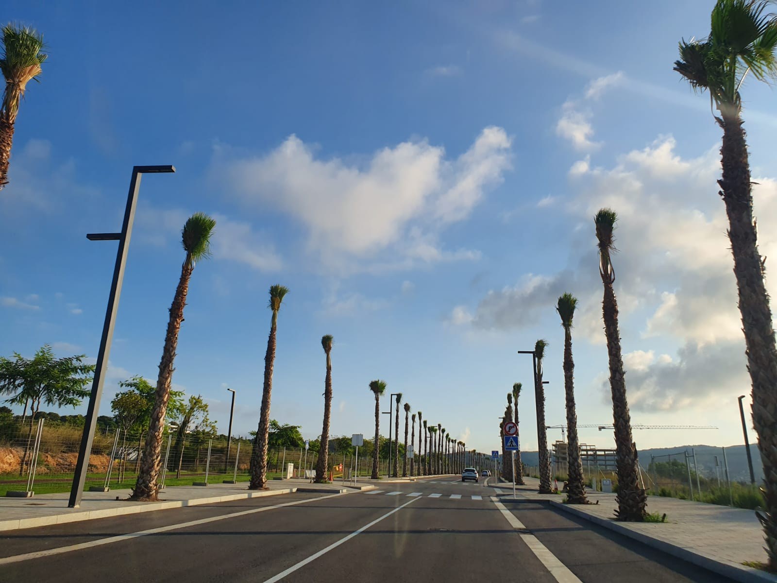 Obren els carrers de la zona de La Plana oest per facilitar la mobilitat