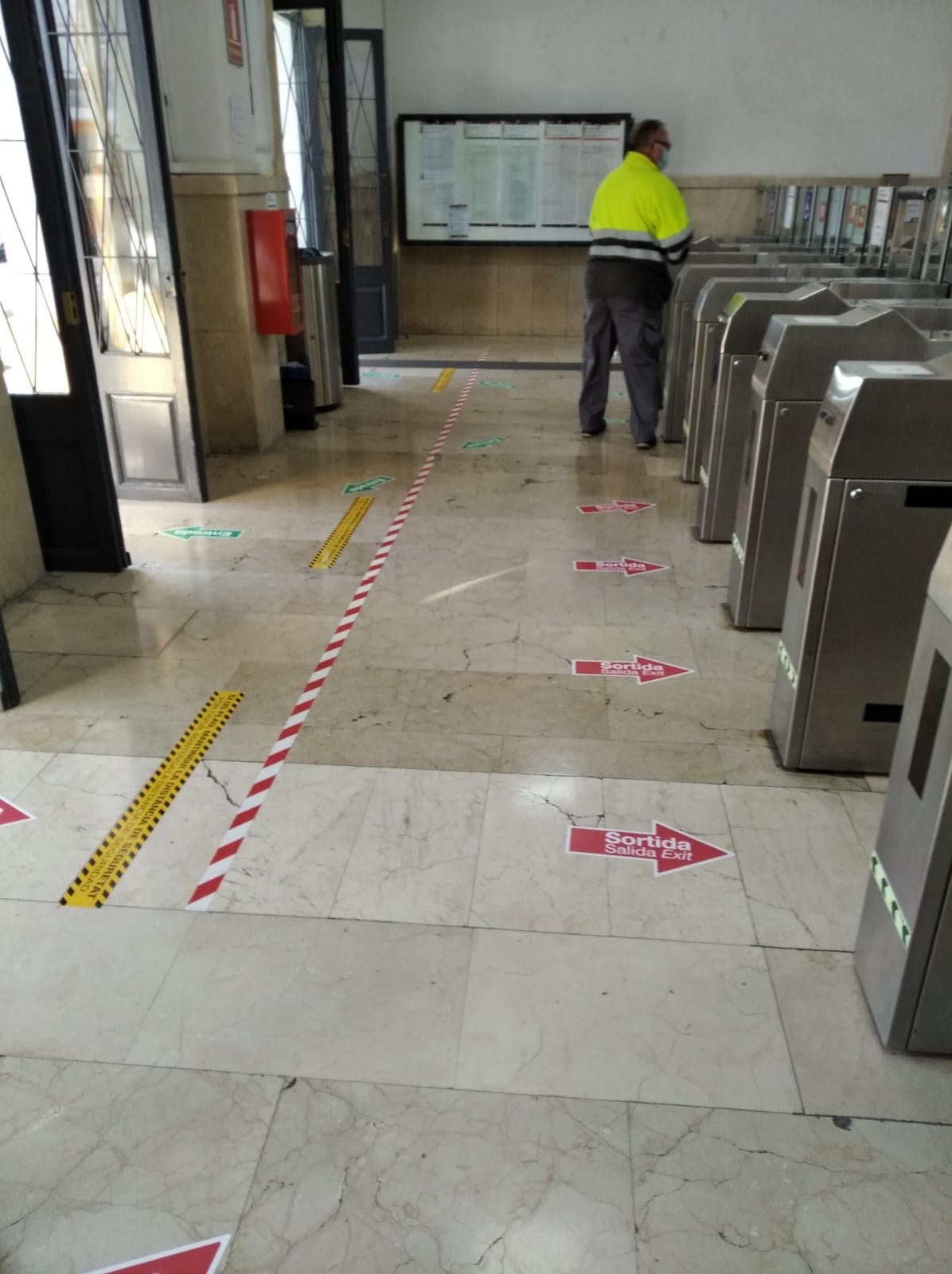 Senyalització del vestíbul de l'estació
