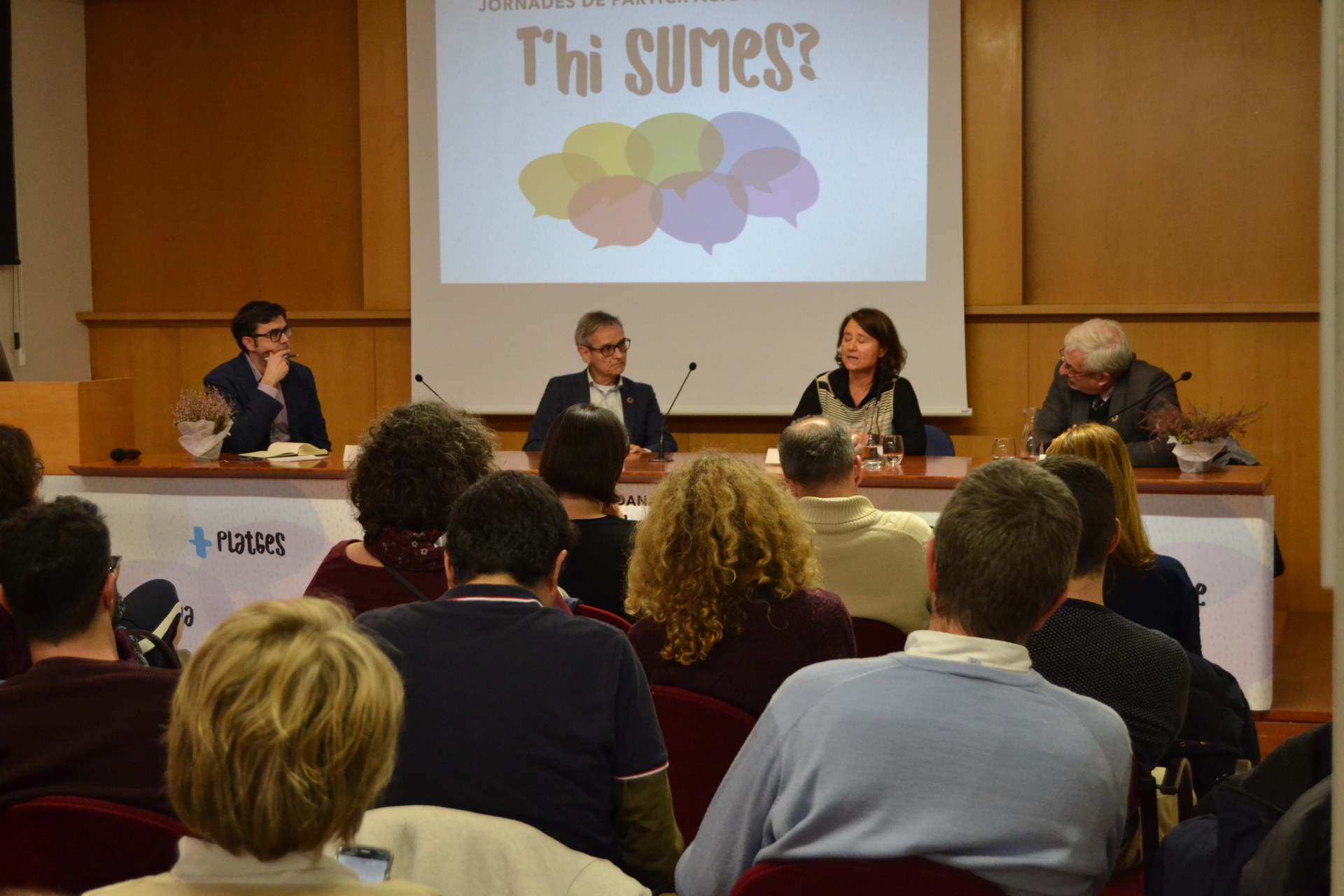 Sitges debat sobre el futur de la vila com a destinació turística