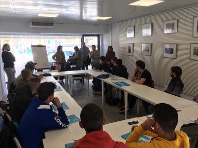 Una vintena de joves participen en la formació d’aprenent de serveis i manteniment en instal·lacions portuàries a Sitges