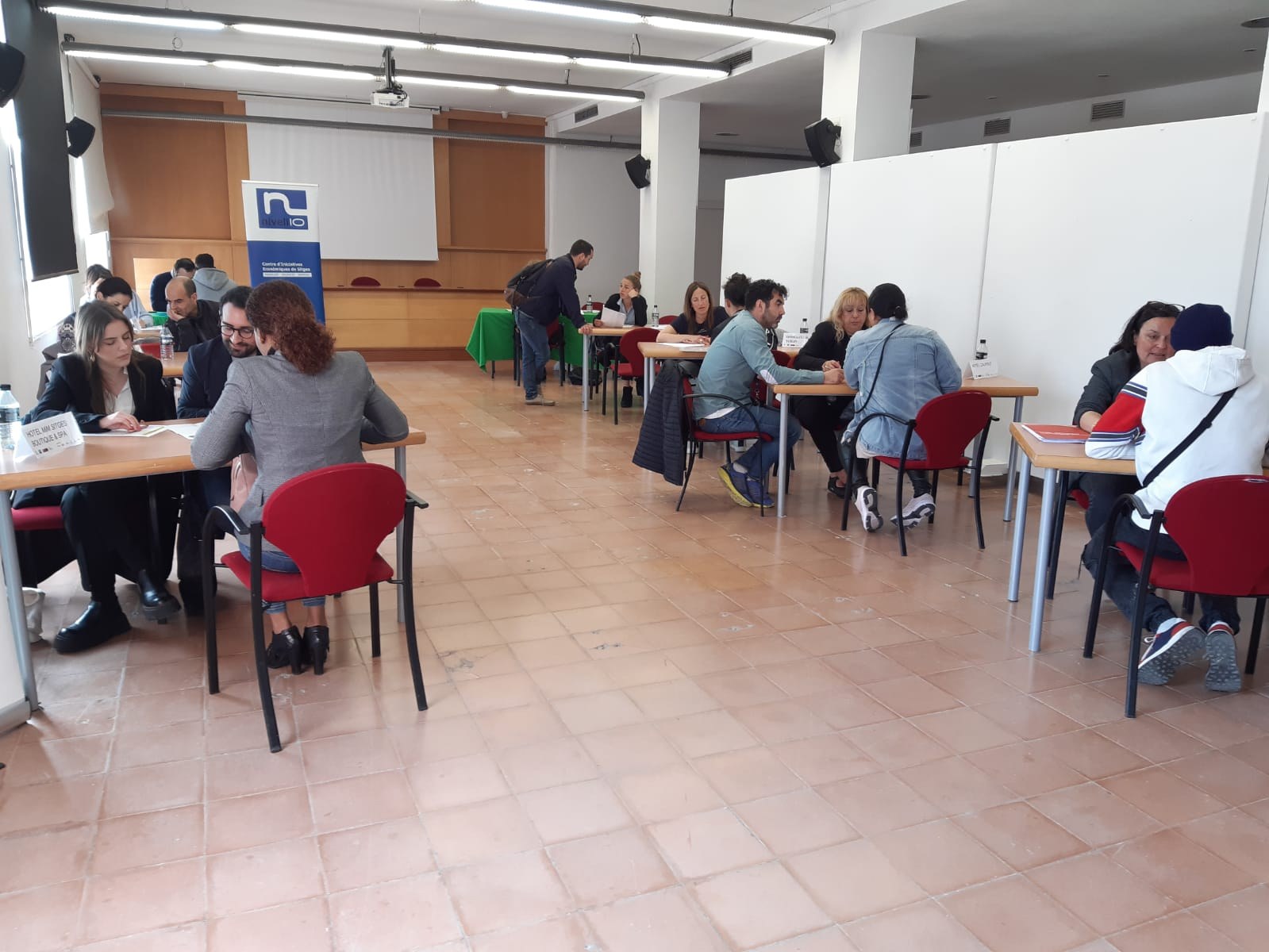 Obertura del Cara a Cara a càrrec del regidor d'Ocupació i el gerent del Gremi