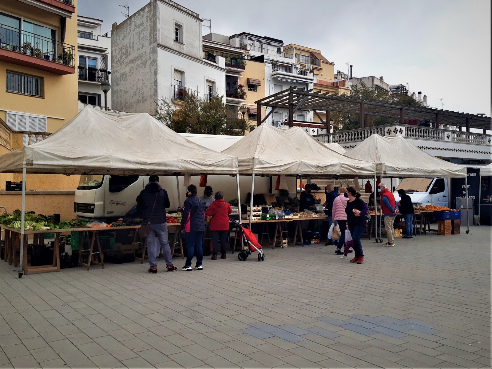 El Mercat del Dissabte s’amplia amb noves parades