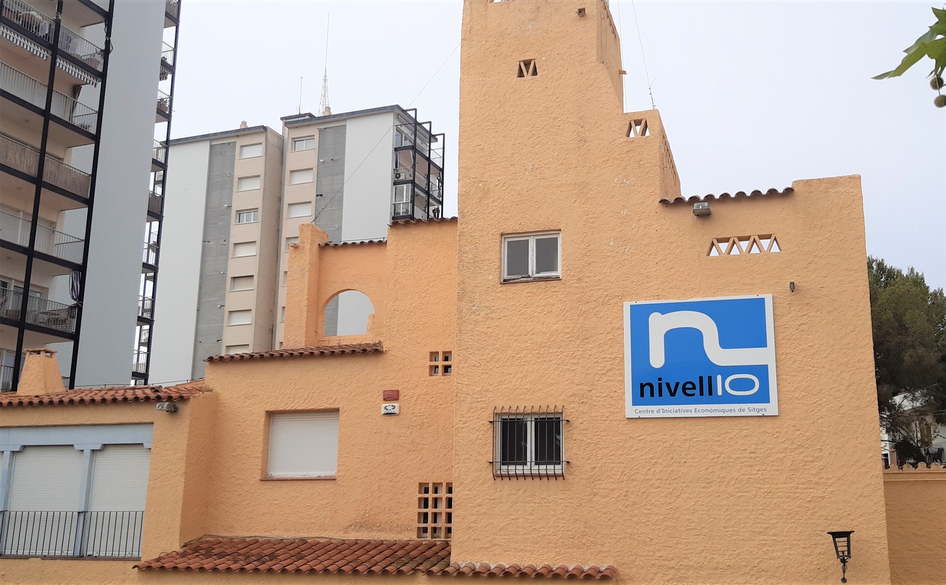 L’Ajuntament ofereix un servei d’orientació i ajuda a emprenedors en la preparació de projectes