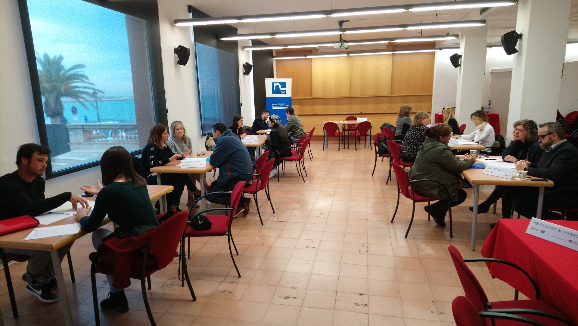 Més de 250 persones participen divendres a les ‘Cites Ràpides Nivell 10’ per trobar feina