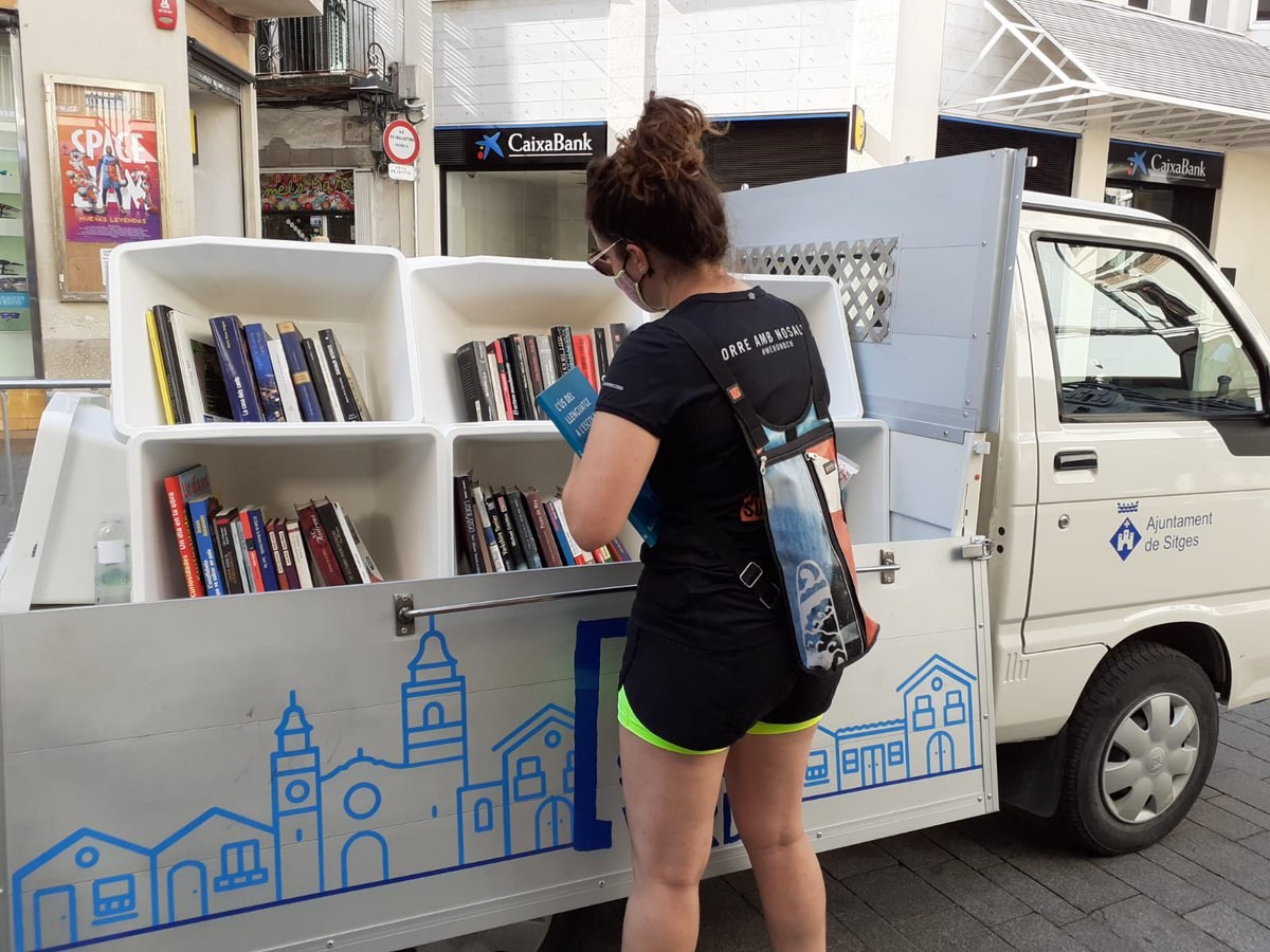 El Cap de la Vila acull la Book truck aquest 10 d’agost de 10 a 14 hores