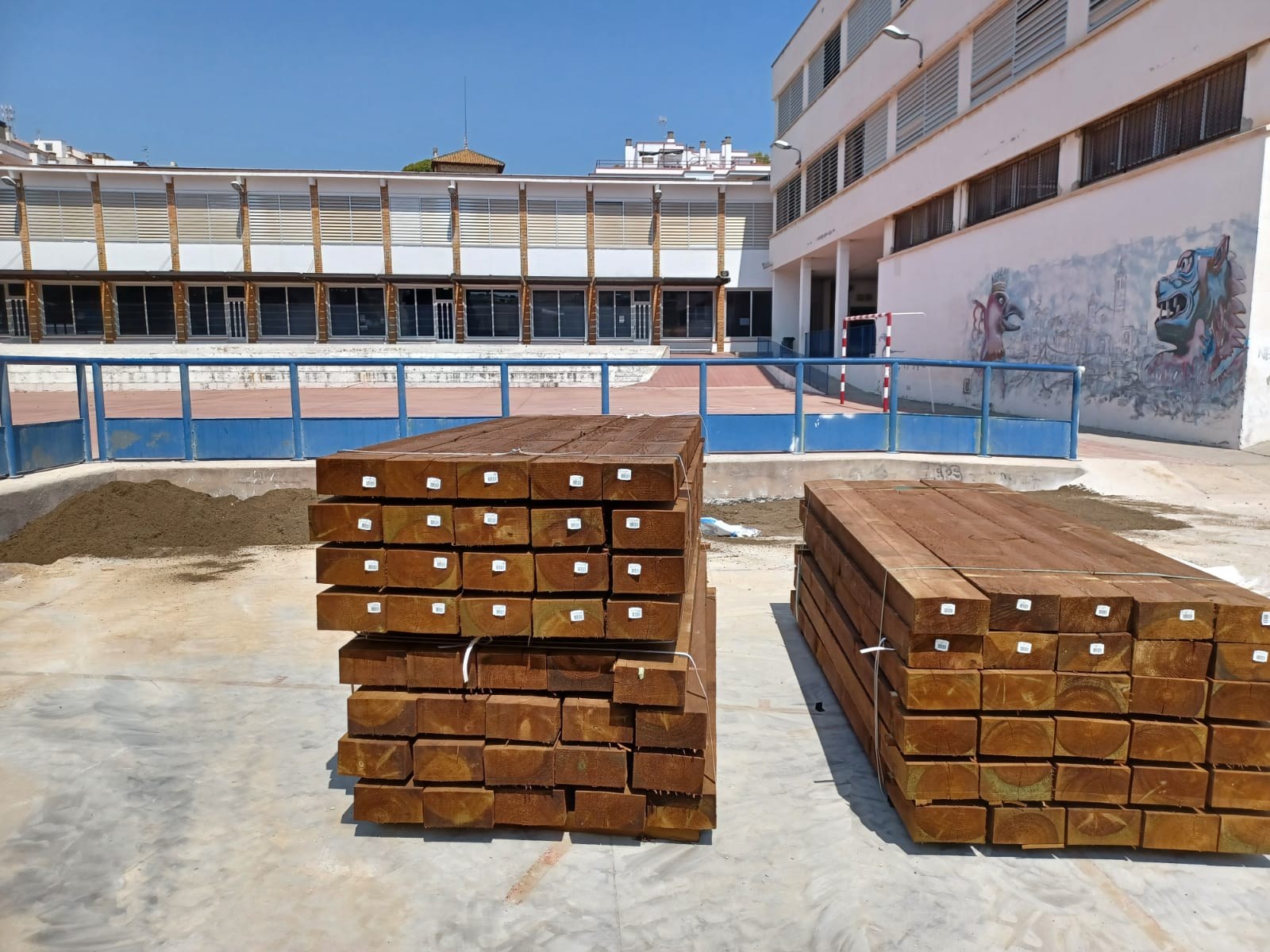 Sitges impulsa escoles més verdes i sostenibles amb actuacions de renaturalització i eficiència energètica