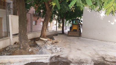 Escola Esteve Barrachina obres renaturalització (5).jpeg