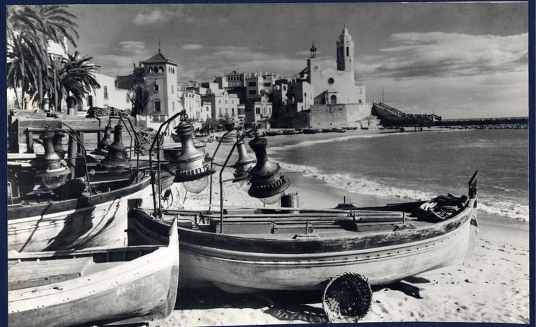 esglesia i barques.JPG esglesia i barques.JPG